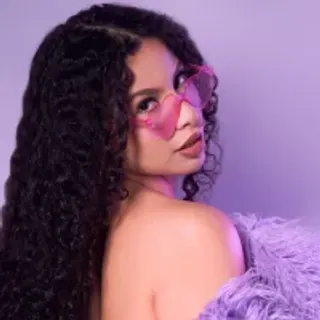 Profile photo of skyler_fox_