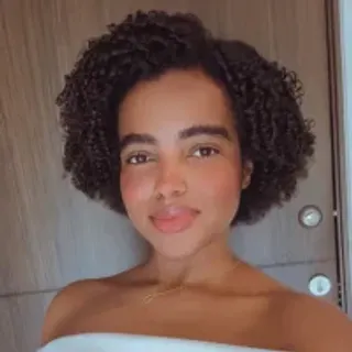 Profile photo of aurora_candyy