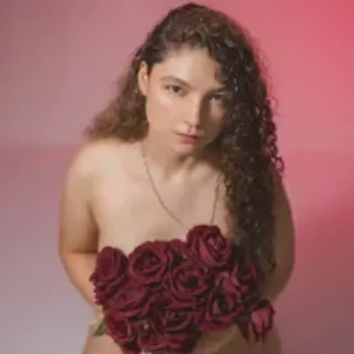 Profile photo of victoria_becker_