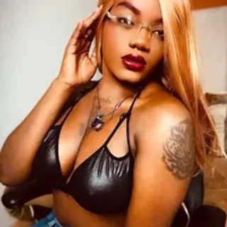 Profile photo of mia_boobs24