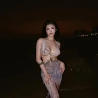 Profile photo of hello_honey