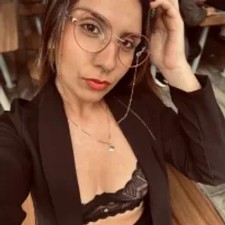 Profile photo of sarah_honey__