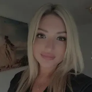 Profile photo of blondie_sasha