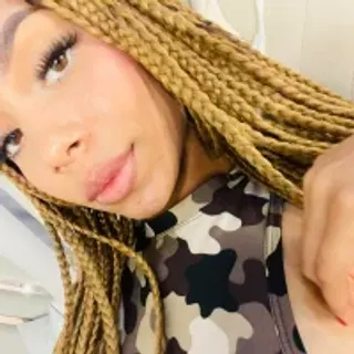 Profile photo of saloo_rose