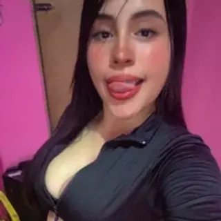 Profile photo of nikol_love_