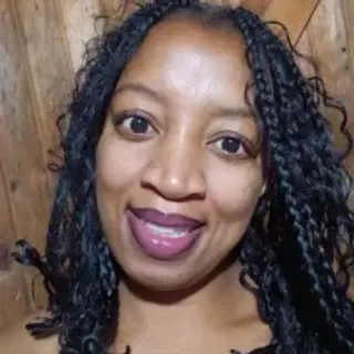 Profile photo of ellygee