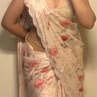 Profile photo of sizzy_jaan07