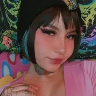 Profile photo of mommy__uwu