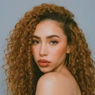 Profile photo of liahans