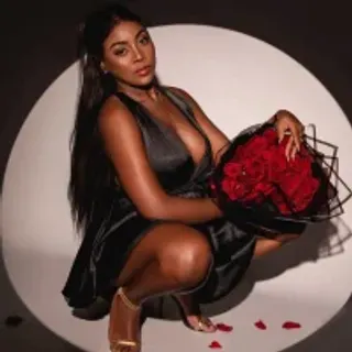 Profile photo of lola_king_