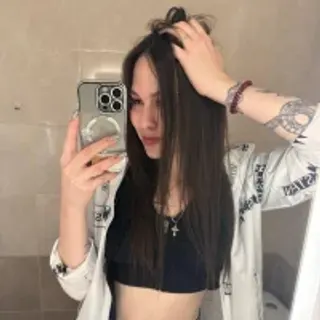 Profile photo of hollywallis