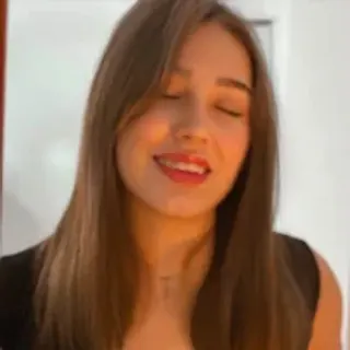 Profile photo of _eliizabeth_