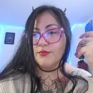 Profile photo of moon_cake333