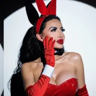 Profile photo of _valeria___