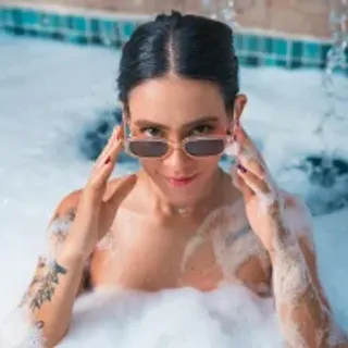 Profile photo of lolabennet