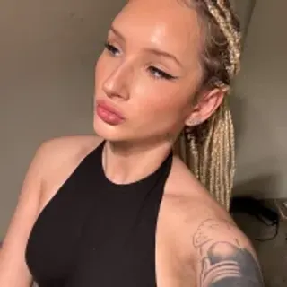 Profile photo of kira-lane