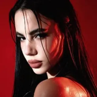 Profile photo of luna__bi