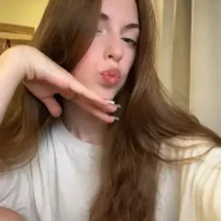 Profile photo of mia_meowt
