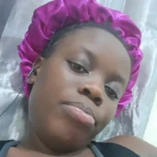 Profile photo of petite_melan