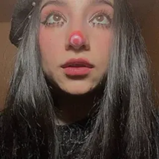 Profile photo of creepyh0e_