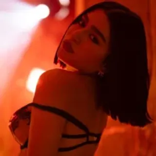 Profile photo of mily_thomson_b_