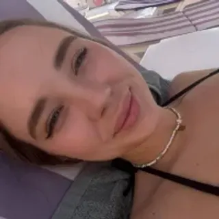 Profile photo of mia_luxes
