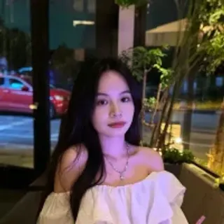 Profile photo of chloe-luna