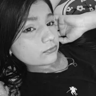 Profile photo of moonn_tay