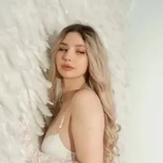 Profile photo of _sophielov