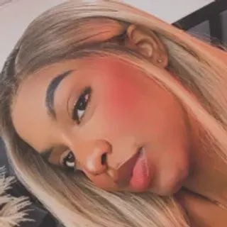 Profile photo of lilith_thomson_
