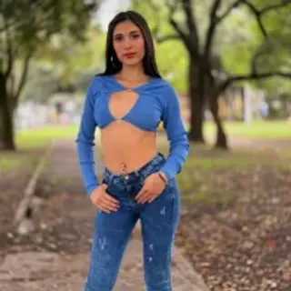Profile photo of ambarross_