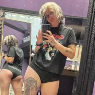 Profile photo of oddywithabody