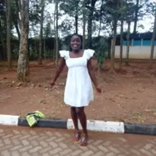 Profile photo of creamyy_pussie