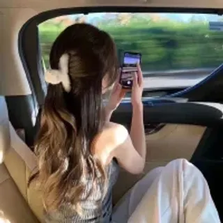 Profile photo of luna-l8