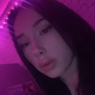 Profile photo of isabellaqiueen
