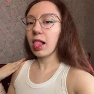 Profile photo of ellie_coy_