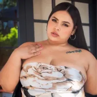 Profile photo of mayaacurvy