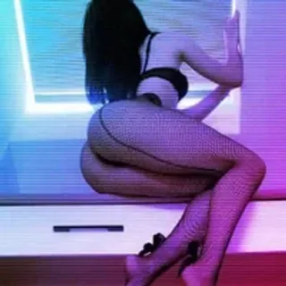Profile photo of misssshy_