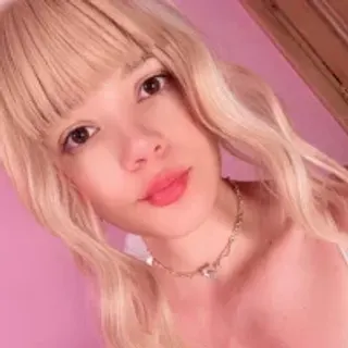 Profile photo of bella_adams_