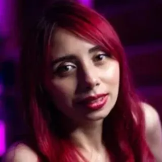 Profile photo of stephaniesun_