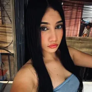 Profile photo of mia_luxee