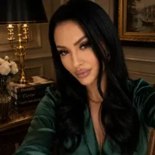 Profile photo of lauren_saint
