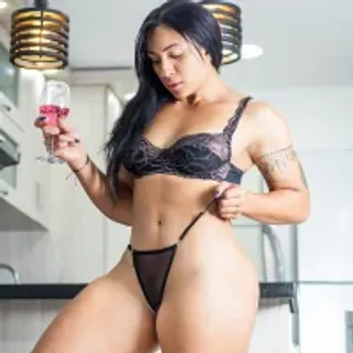 Profile photo of shannathor