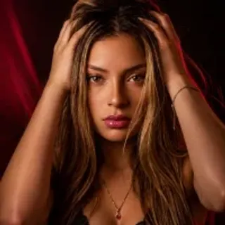 Profile photo of giigii_hadidd