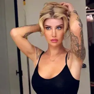 Profile photo of queensofiax