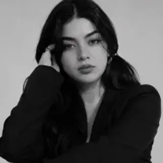 Profile photo of scarlett_gold_