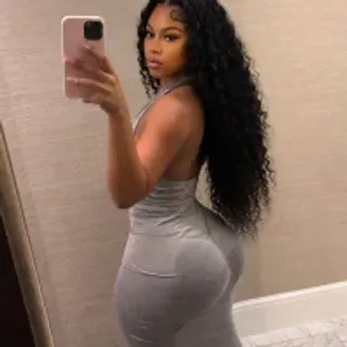 Profile photo of queen_rubyy_
