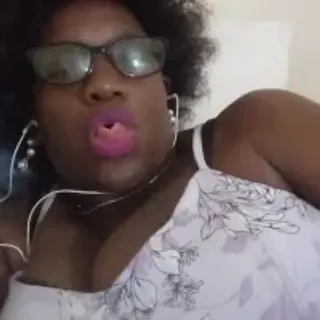 Profile photo of shaz_brown