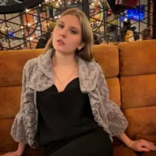 Profile photo of caroline_desire_