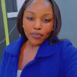 Profile photo of chocolate_sauce_